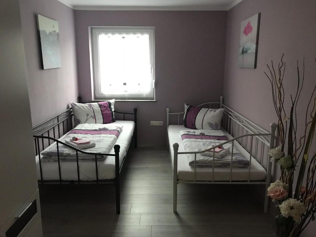 Gemutliche 3-Zimmer Wohnung Saal an der Donau Exteriör bild