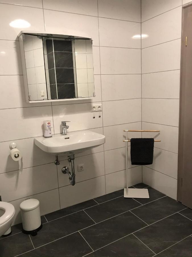 Gemutliche 3-Zimmer Wohnung Saal an der Donau Exteriör bild